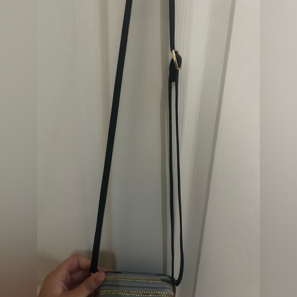 3 Pocket Gray and Black Crossbody Bag with Gold Bow/Zipper - Picture 9 of 10